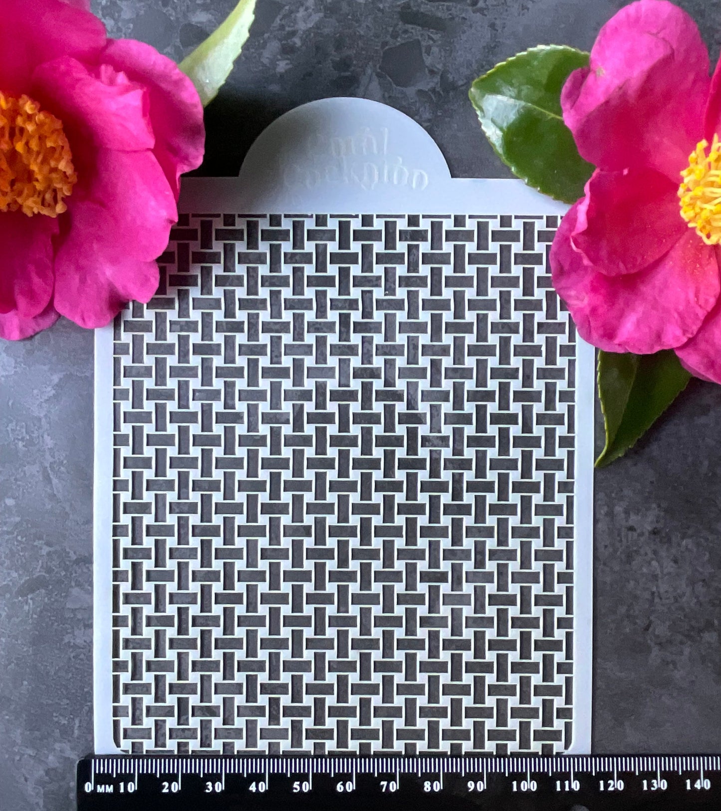 Basket Weave Stencil ST004