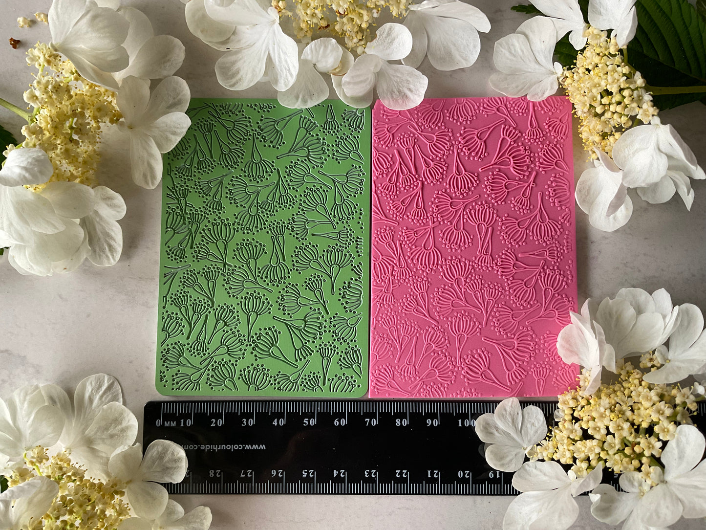 Australian Flowers - Coral Cockatoo Eucalyptus Blossoms Texture Mat 003