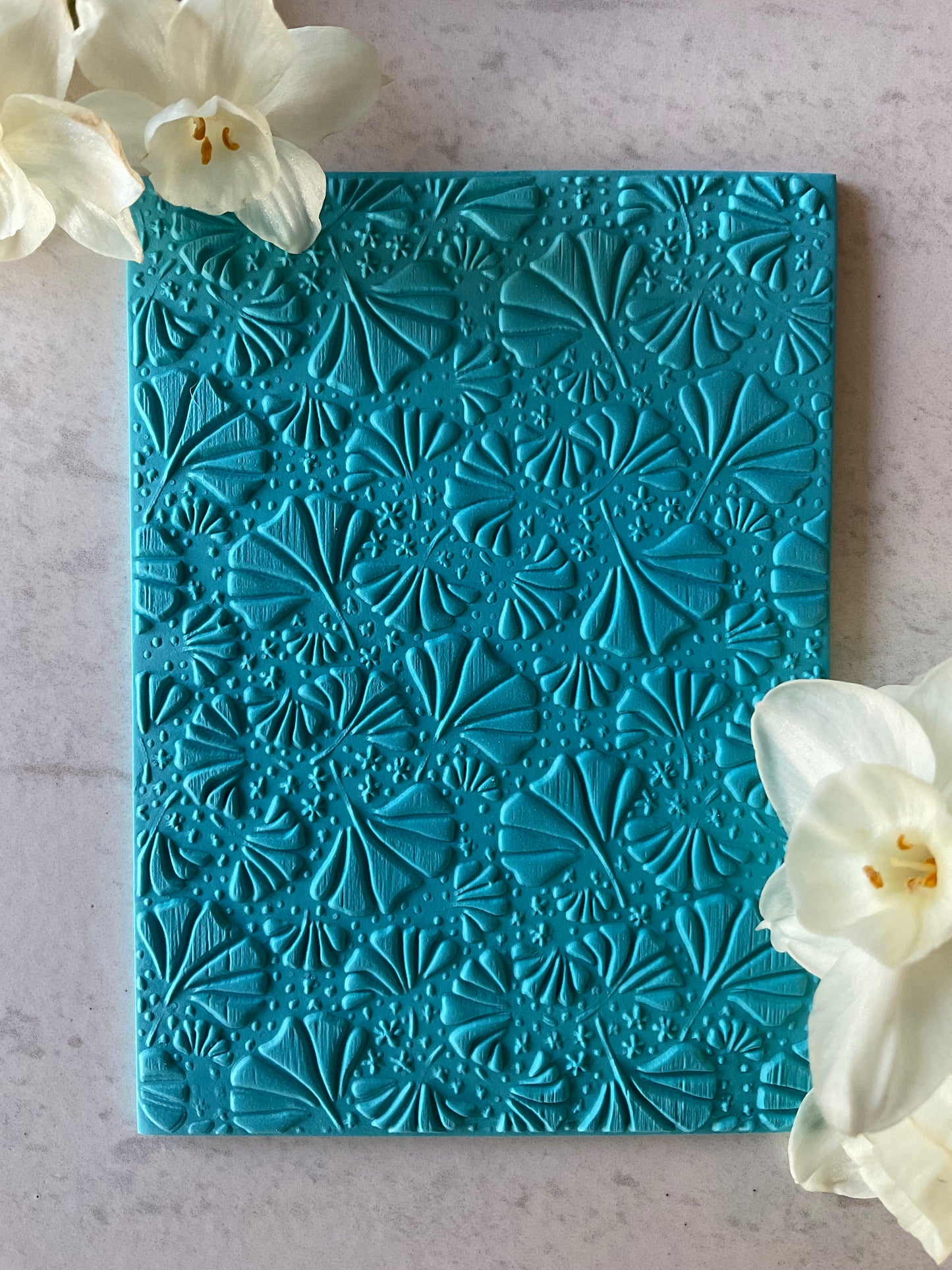 Ditsy Celestial Gingko Leaves Collab Texture Mat - Me Oh My Graphics x Coral Cockatoo 02