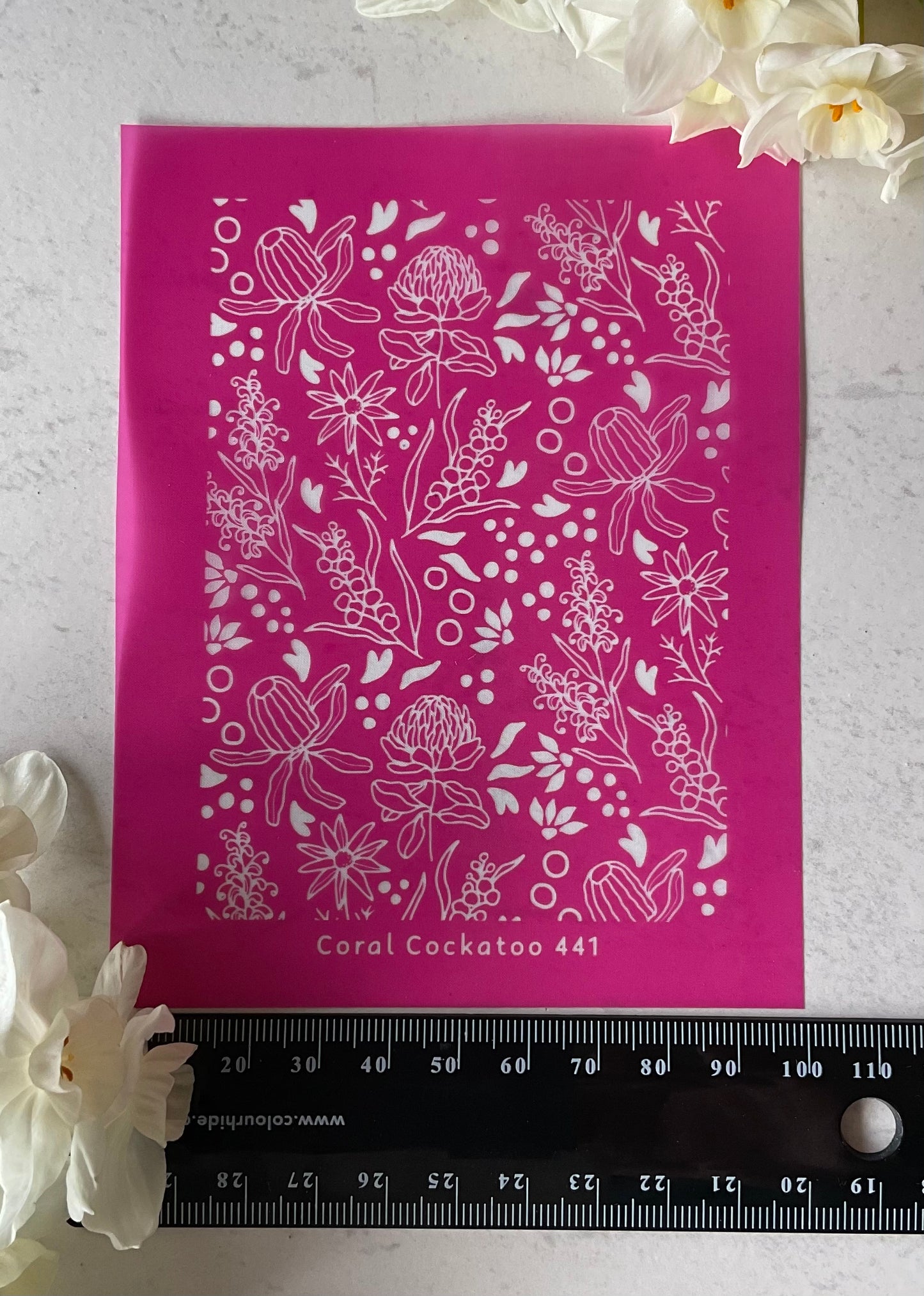 Ditsy Australian Botanicals Banksia & Waratahs Silkscreen 441