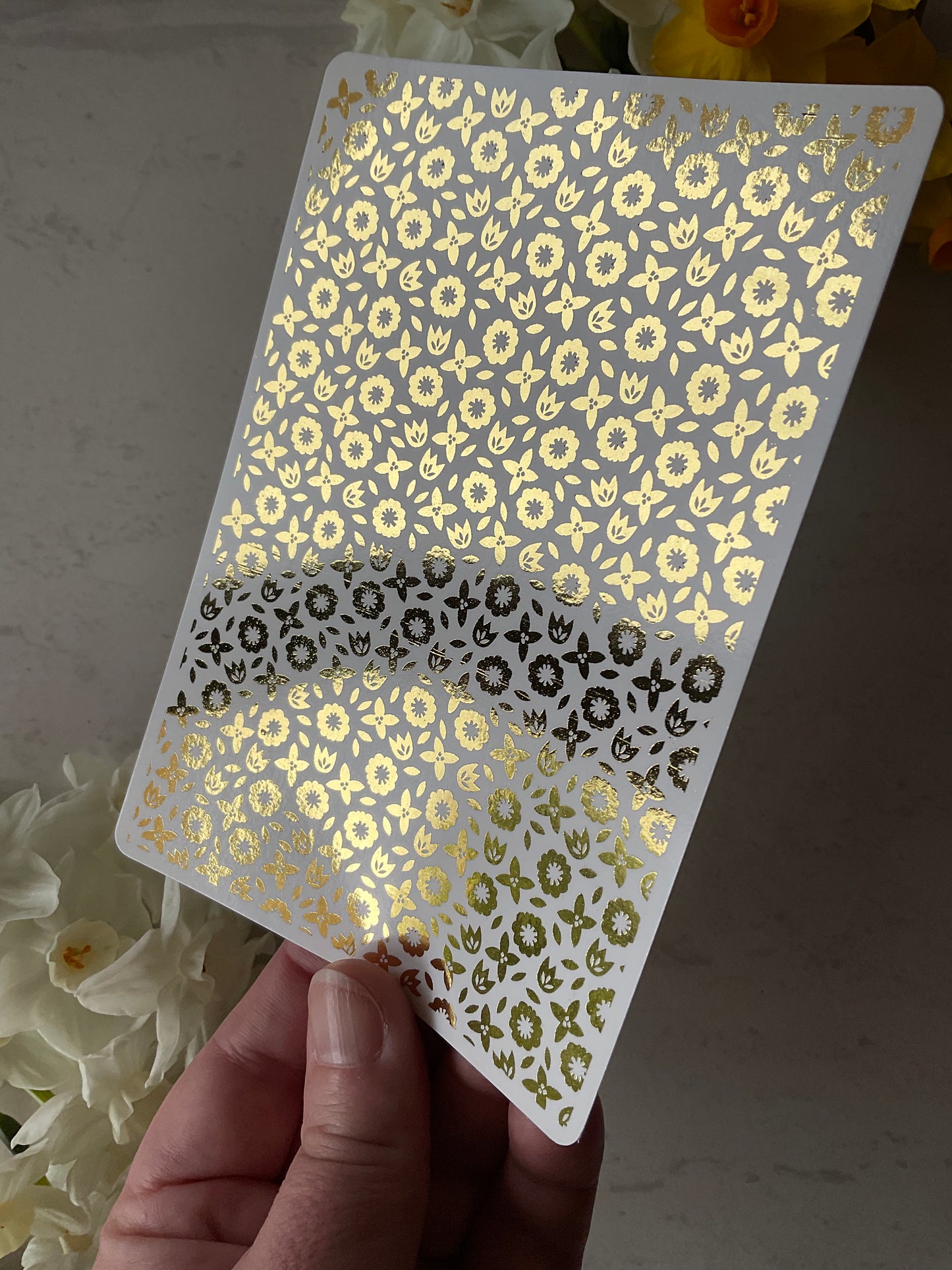 Ditsy Folk Flowers Gold Foil 062