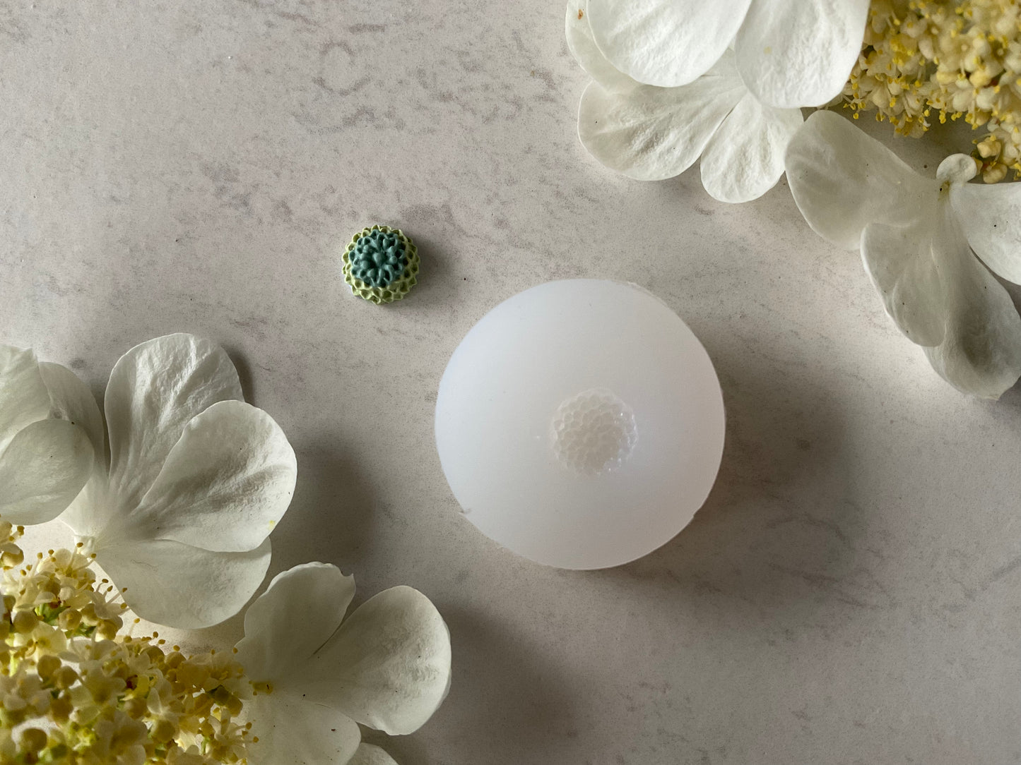 10 mm Miniature Chrysanthemum Flower Silicone Mold