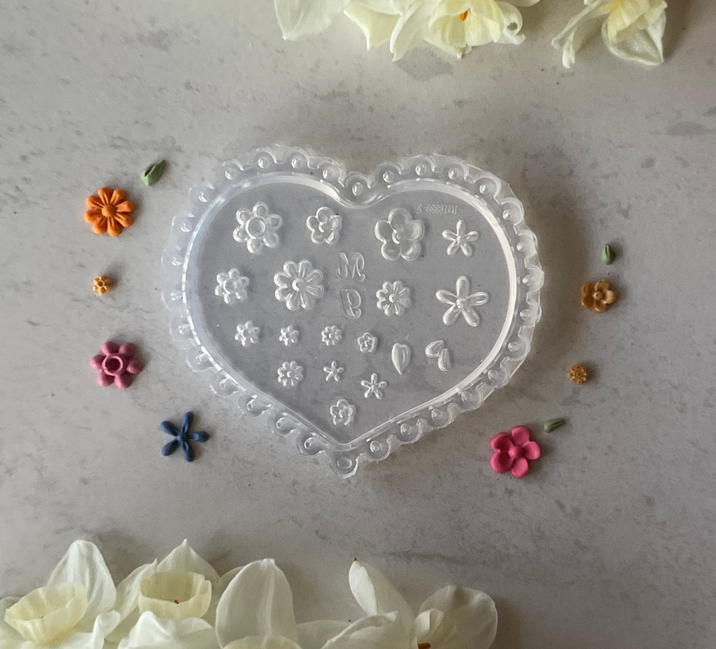 Ditsy Daisy Floral Miniature Silicone Mold 012