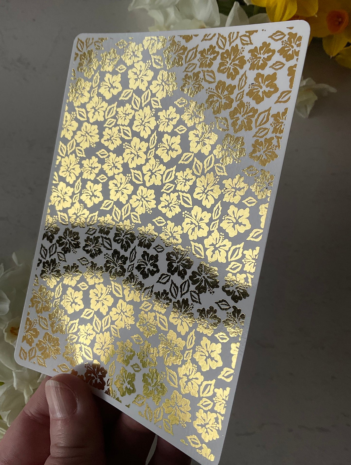 Mini Hibiscus Flowers Gold Foil 064