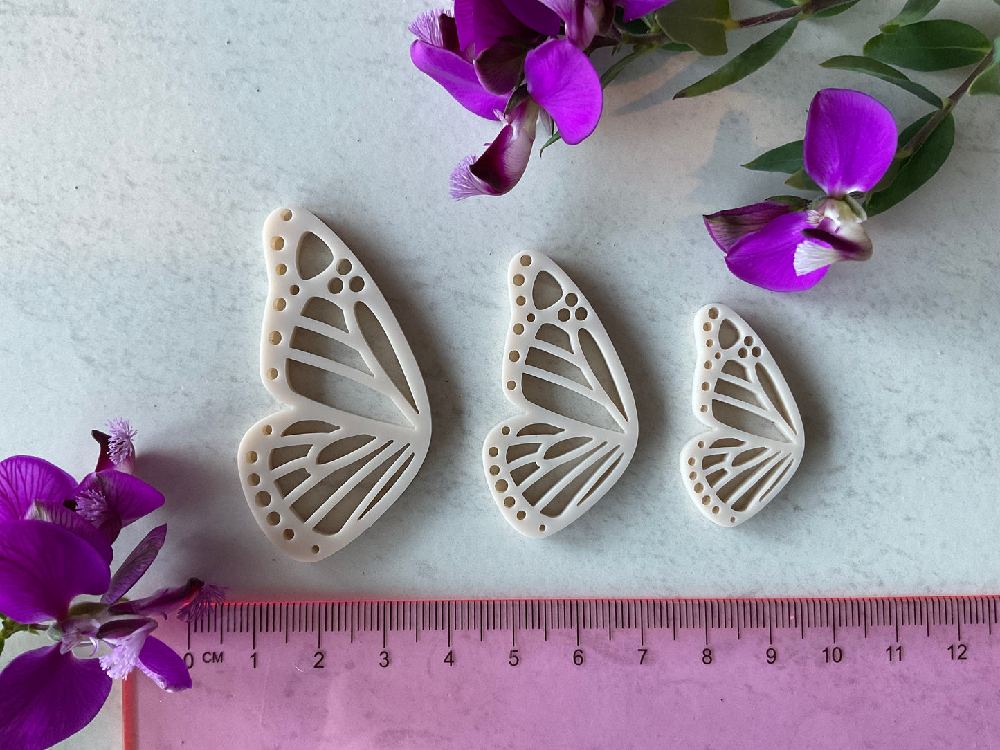 Ivory Monarch Butterfly Full Wing Pair Charm Acrylic